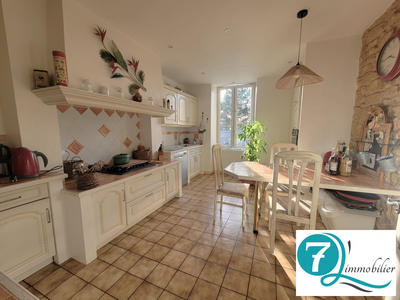 Appartement - 122 m² - 5 pièces