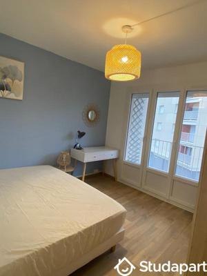 Chambre - 10 m² - 1 pièce