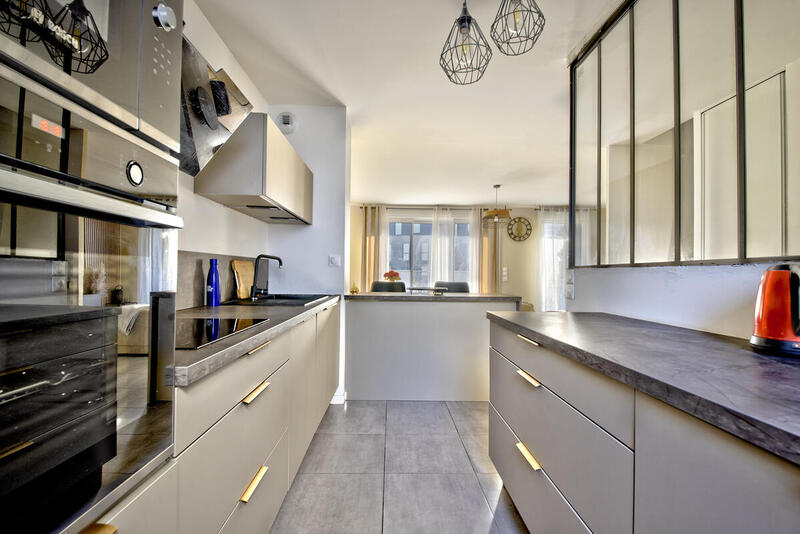 Appartement ancien - 86 m² - 4 pièces