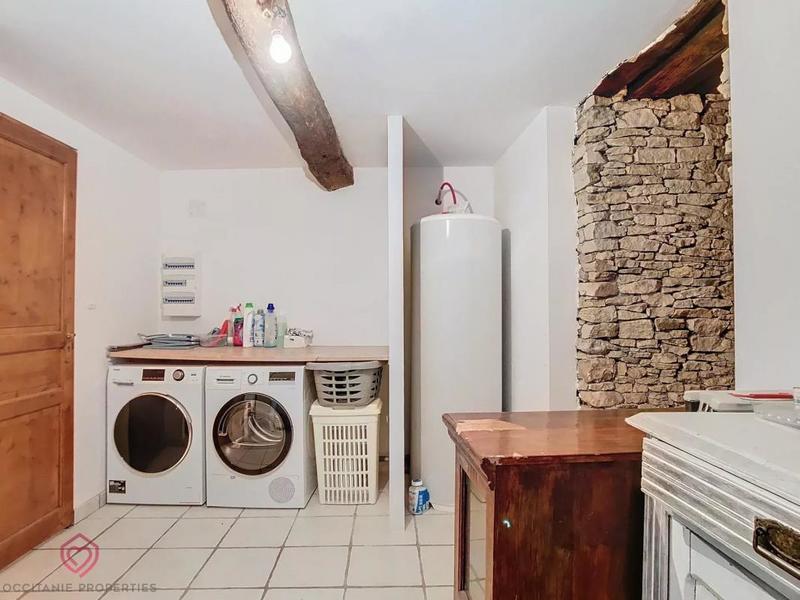 Maison de village - 238 m² - 9 pièces