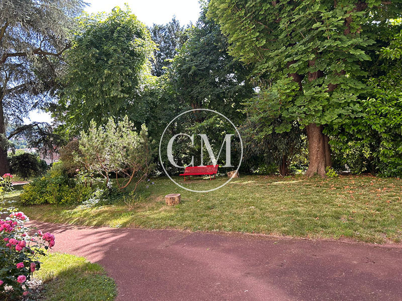 Appartement - 85 m² - 4 pièces