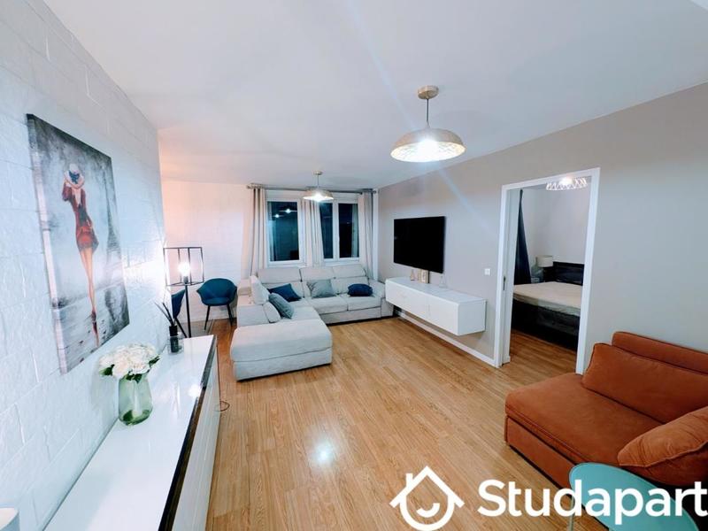 Chambre - 11 m² - 1 pièce