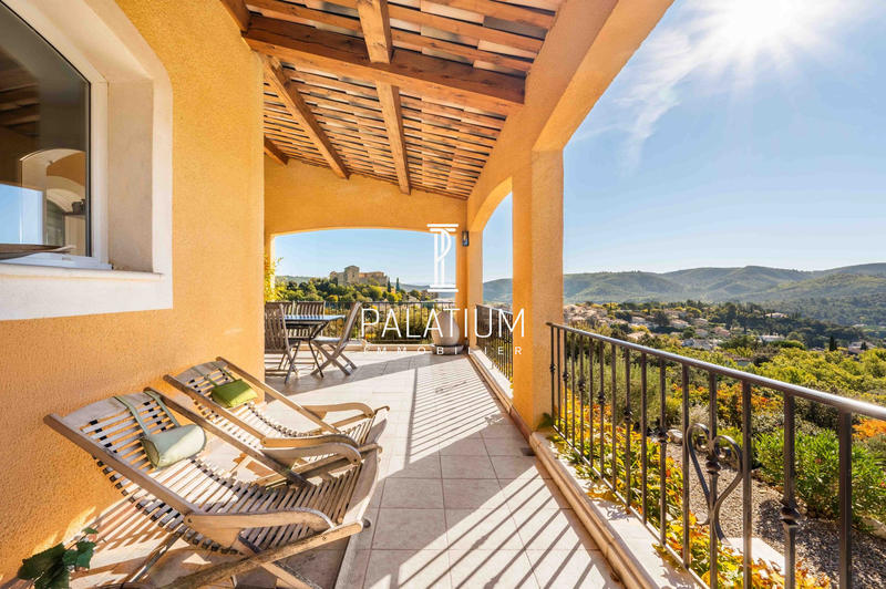 Maison - 155 m² - 5 pièces