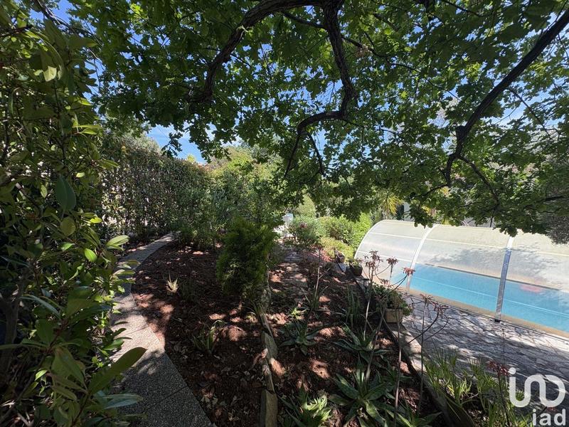 Maison - 200 m² - 7 pièces