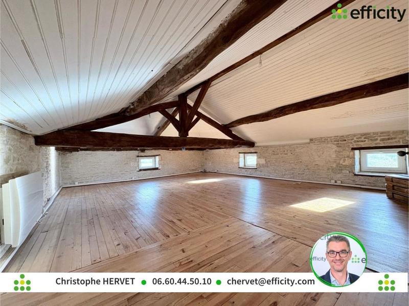 Maison - 272 m² - 7 pièces