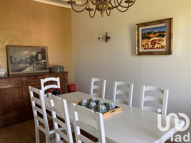 Maison - 250 m² - 9 pièces