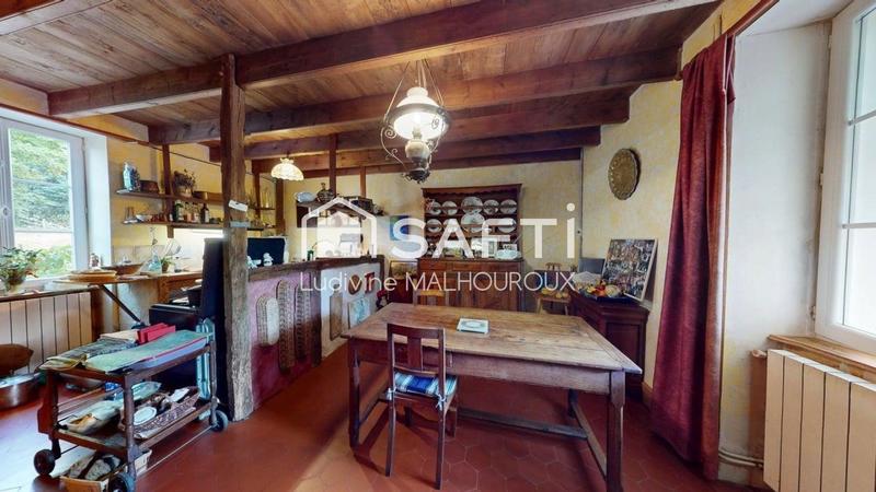 Maison - 221 m² - 6 pièces