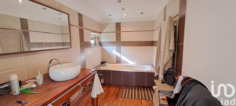 Maison - 245 m² - 11 pièces