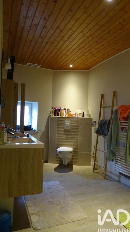 Maison - 205 m² - 6 pièces