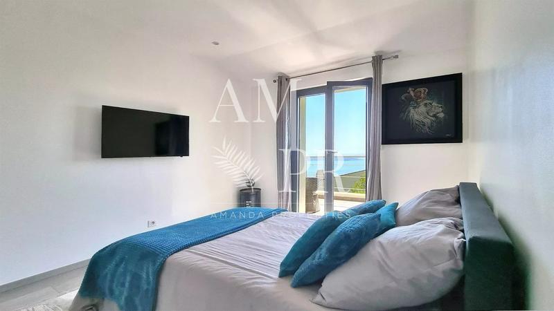 Villa - 185 m² - 7 pièces