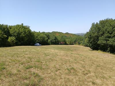 Terrain constructible - 1 582 m²