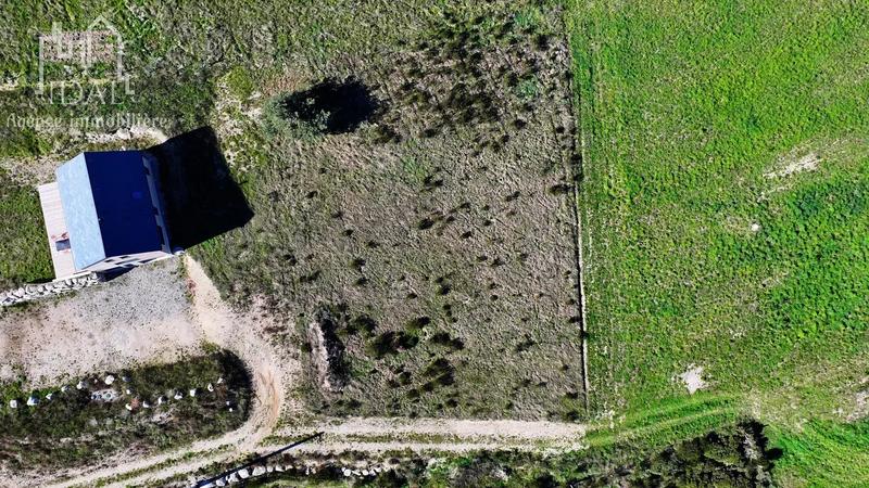 Terrain constructible - 1 200 m²