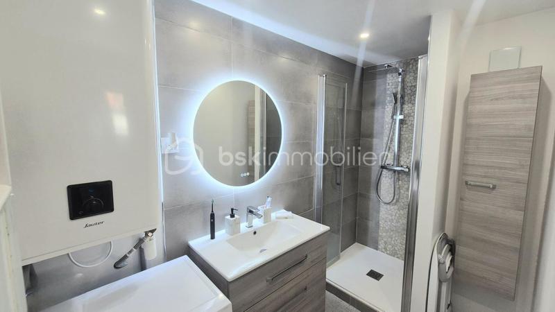 Appartement - 64 m² - 3 pièces