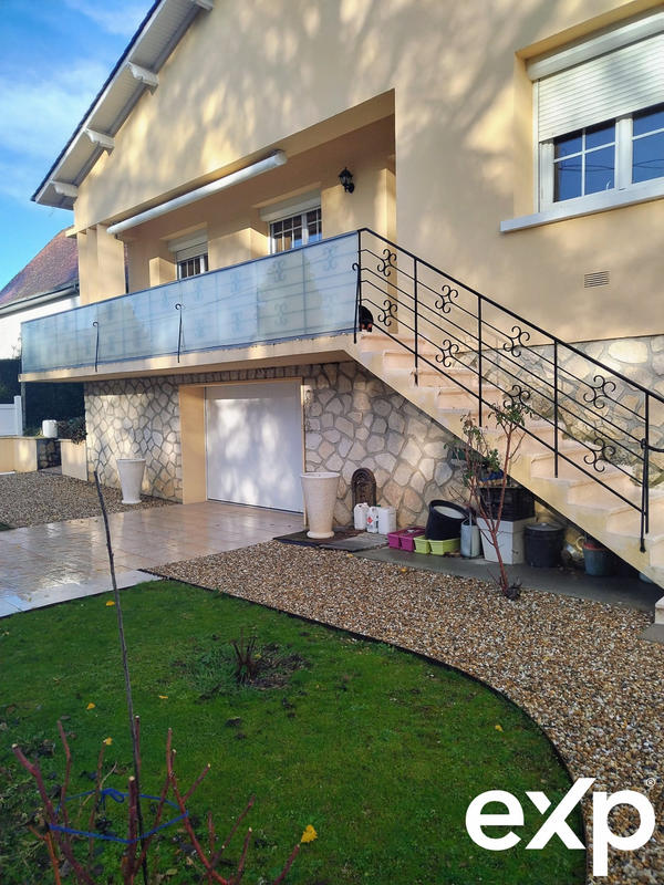 Maison traditionnelle - 133 m² - 6 pièces