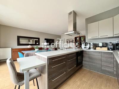 Appartement ancien - 90 m² - 4 pièces