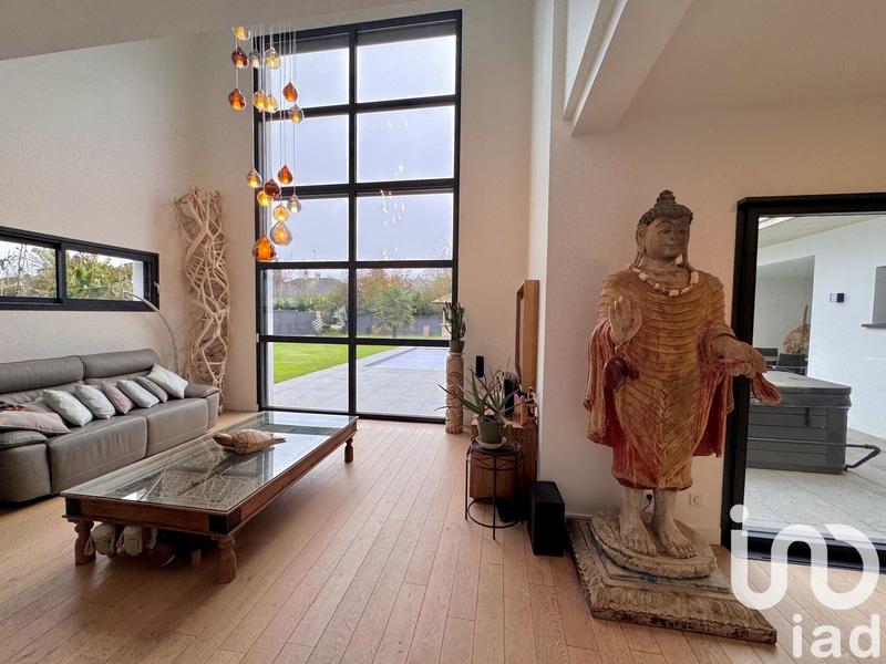 Maison de maîtres - 252 m² - 7 pièces