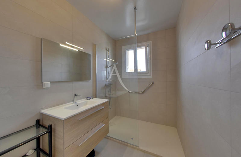 Maison - 122 m² - 5 pièces