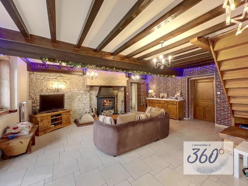 Maison - 143 m² - 5 pièces