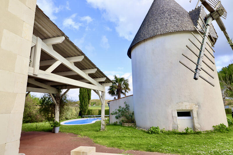 Maison - 144 m² - 9 pièces