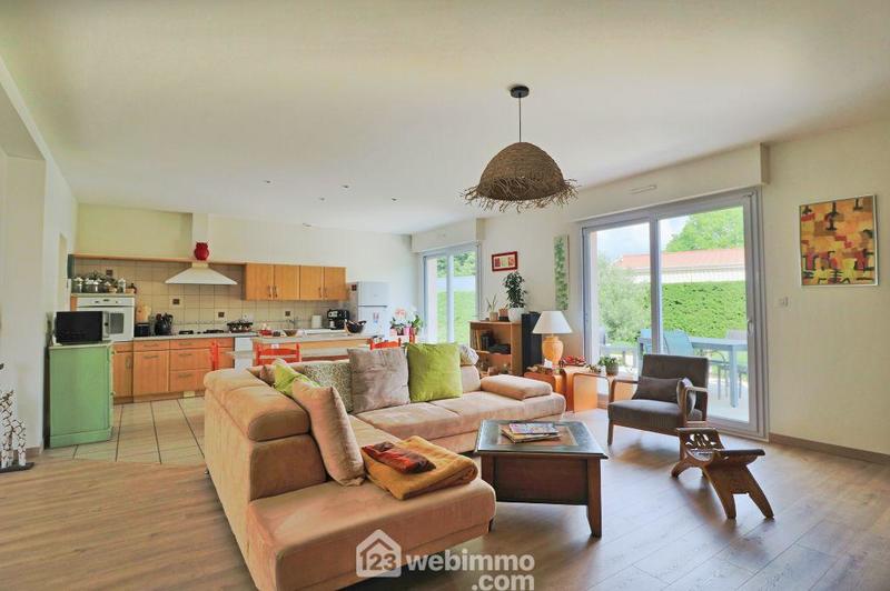 Maison - 175 m² - 6 pièces