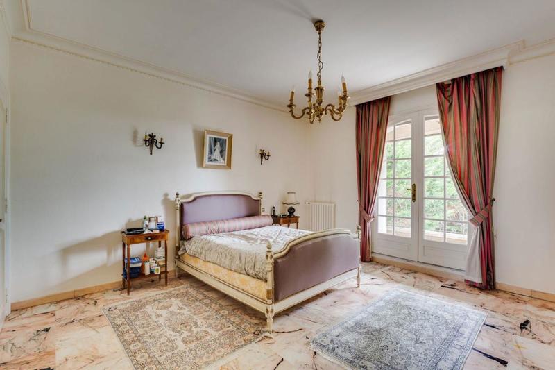 Maison de maîtres - 280 m² - 7 pièces