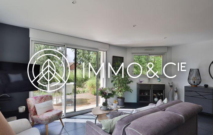 Maison - 215 m² - 5 pièces