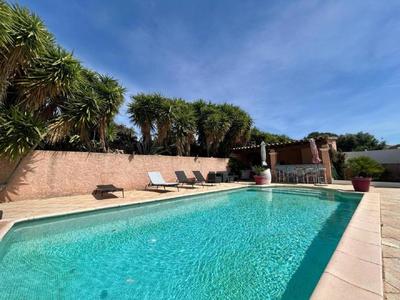 Maison - 130 m² - 4 pièces