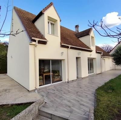 Maison - 130 m² - 7 pièces
