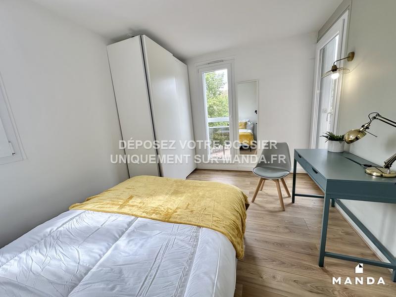 Chambre - 11 m² - 5 pièces