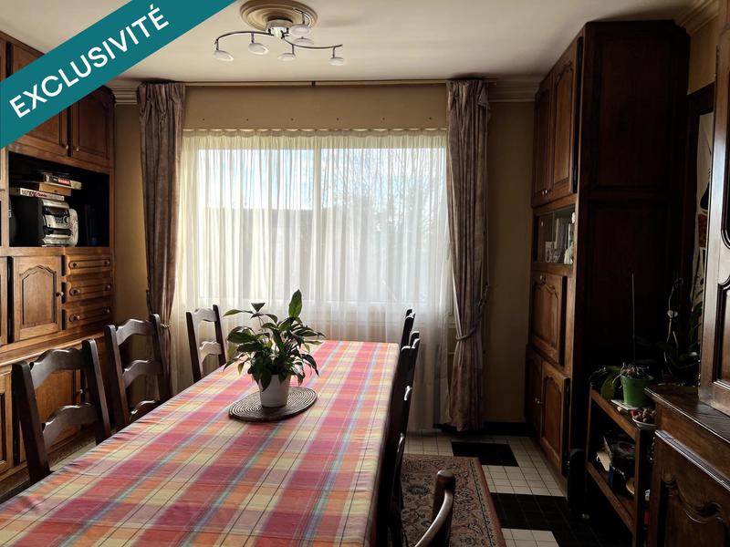 Maison - 221 m² - 11 pièces