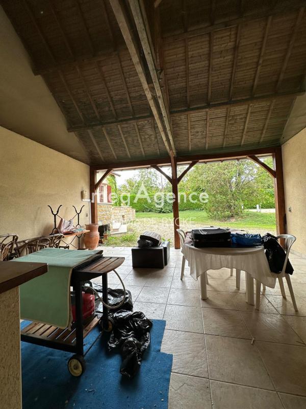 Maison - 199 m² - 7 pièces