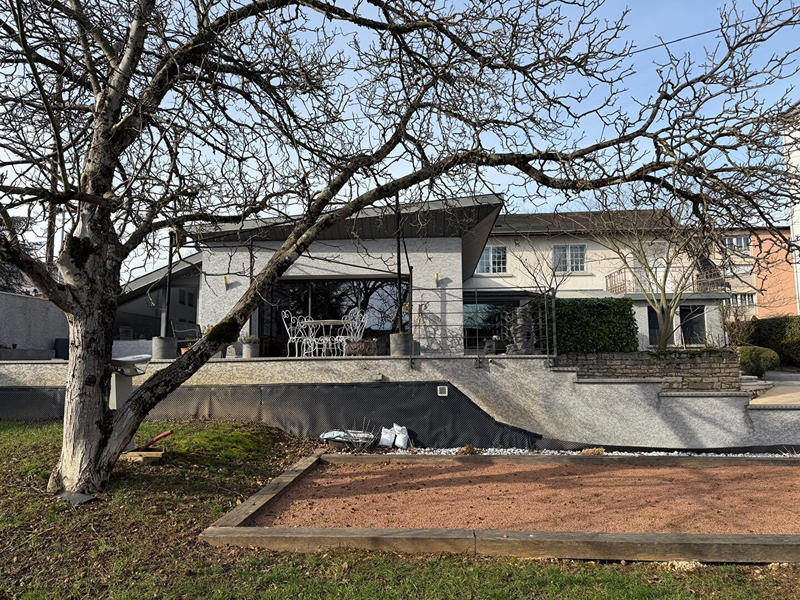 Maison - 565 m² - 15 pièces