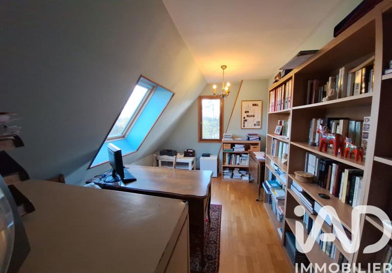 Maison - 186 m² - 8 pièces