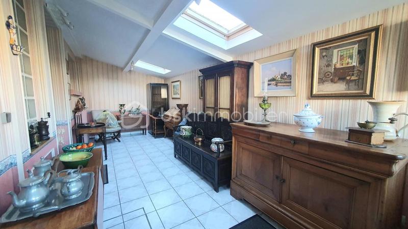 Maison - 180 m² - 7 pièces