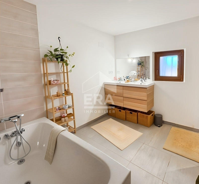 Maison - 125 m² - 4 pièces