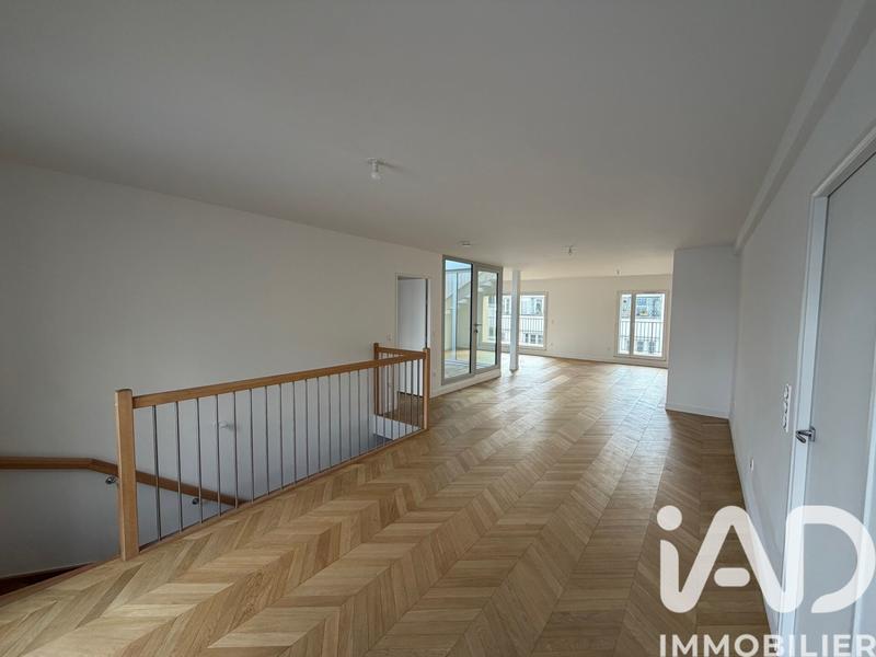 Appartement - 158 m² - 6 pièces
