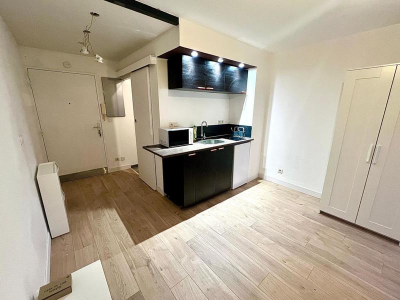 Studio - 18 m² - 2 pièces