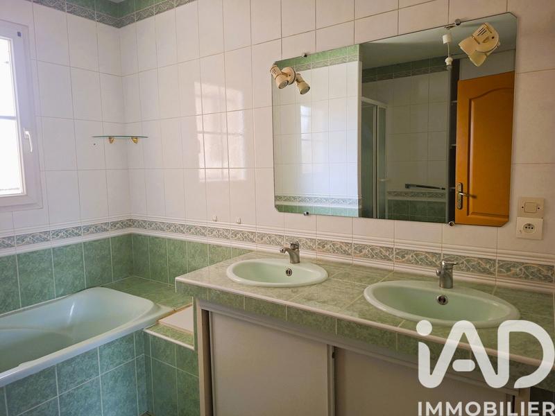 Maison - 96 m² - 4 pièces