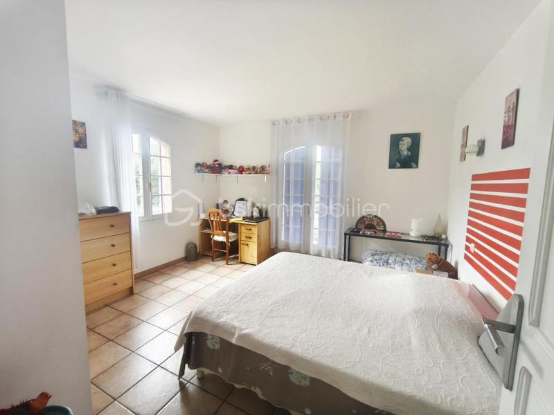 Maison traditionnelle - 166 m² - 6 pièces