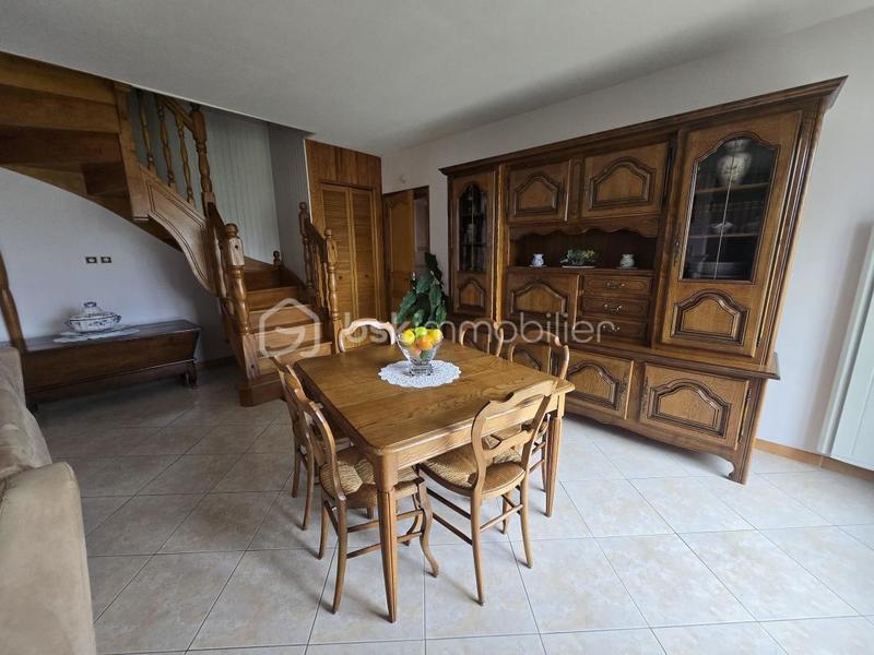 Pavillon - 217 m² - 7 pièces