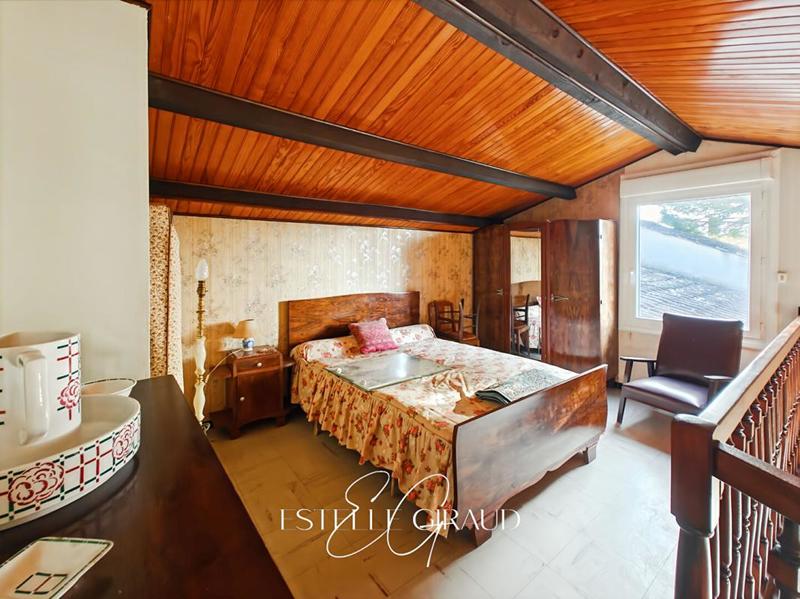 Maison - 92 m² - 5 pièces