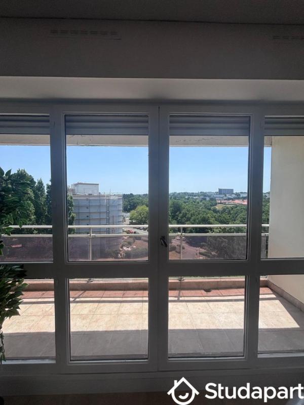 Chambre - 11 m² - 1 pièce