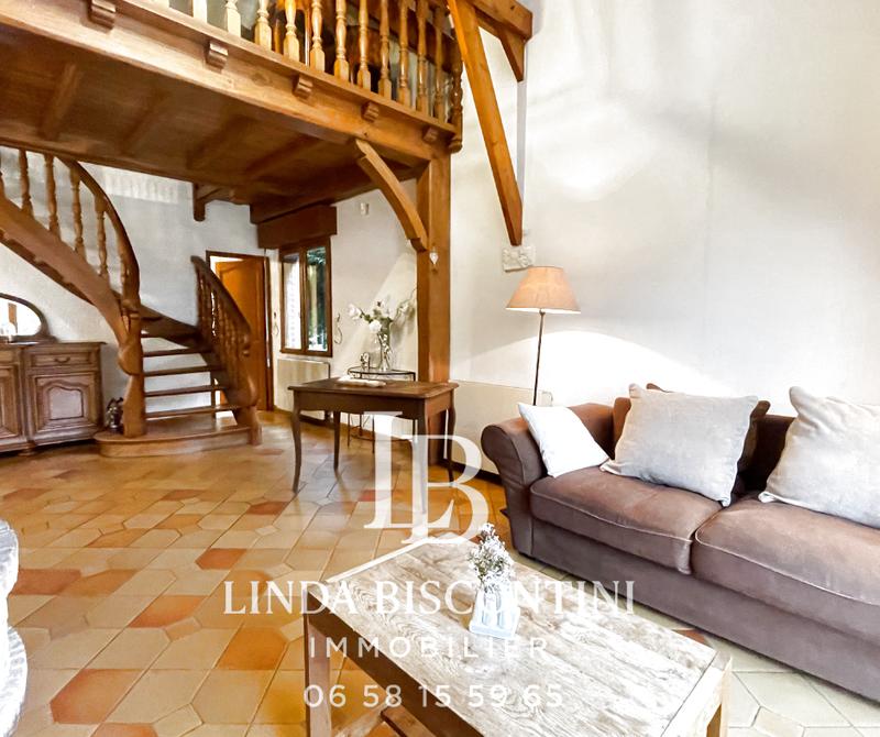 Maison - 140 m² - 8 pièces