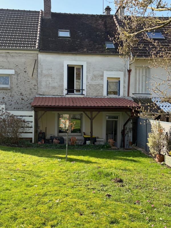 Maison - 95 m² - 4 pièces