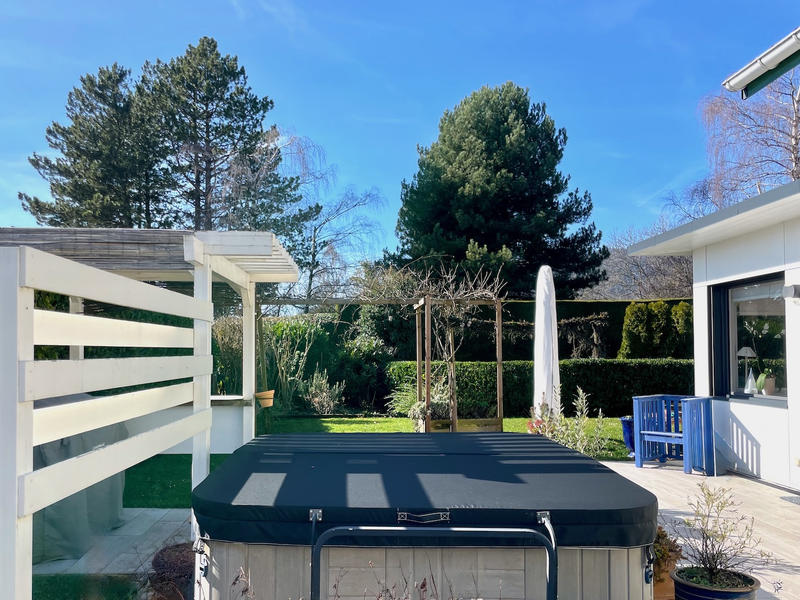 Maison - 180 m² - 6 pièces