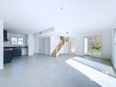 Maison - 107 m² - 5 pièces