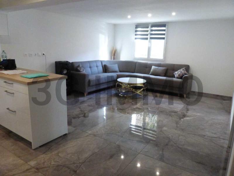 Maison - 180 m² - 7 pièces