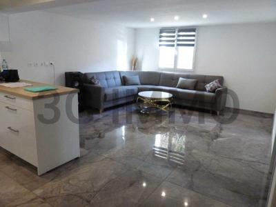 Maison - 180 m² - 7 pièces