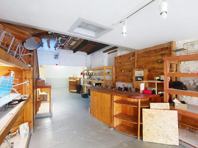 Local commercial - 147 m² - 3 pièces
