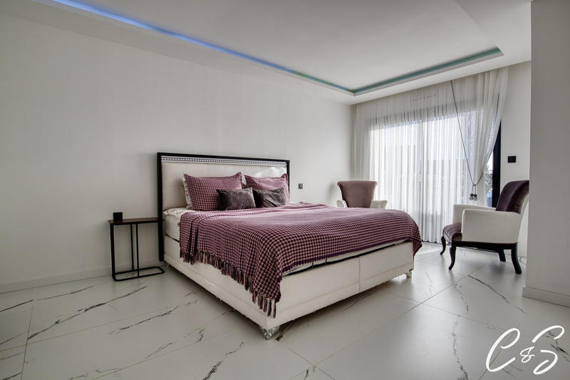 Maison - 162 m² - 6 pièces